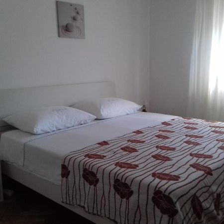Apartment Dragan Pula Exterior photo